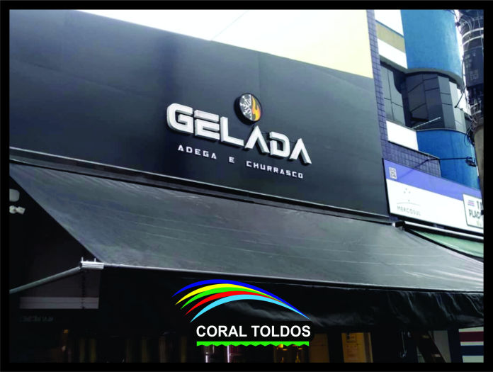 Toldo Retrátil em Lona